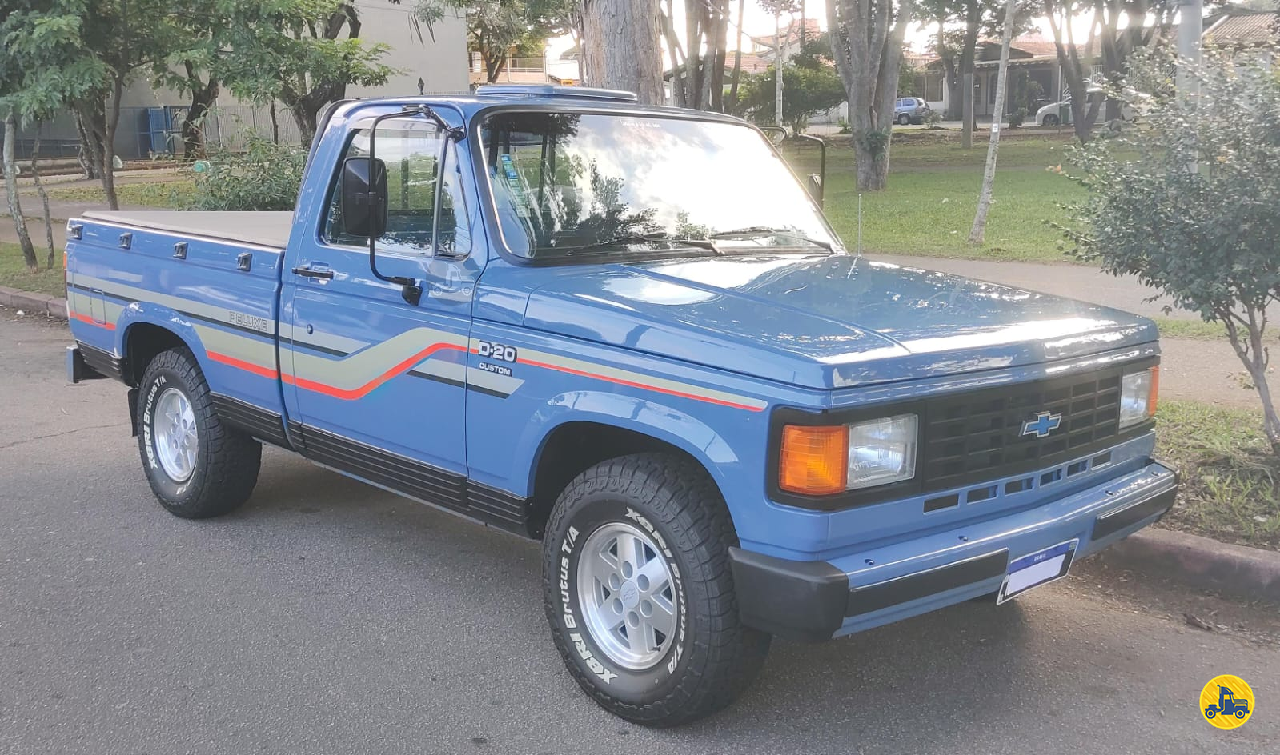 CARRO GM - Chevrolet D20 CS Carvalho Transportes SAO JOSE DOS CAMPOS SÃO PAULO SP